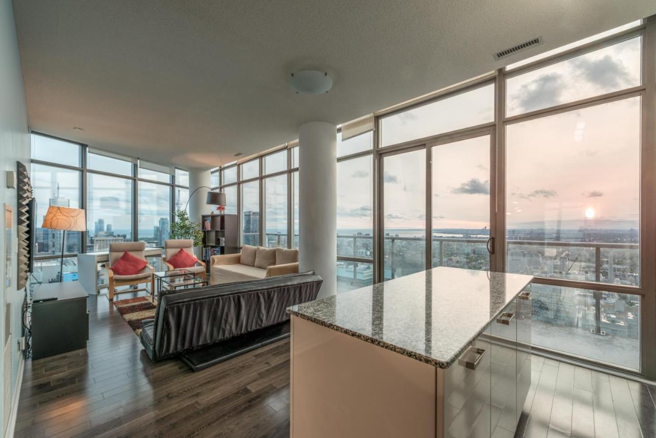 Unbelievable Penthouse View With 3 Bedrooms Toronto Luaran gambar